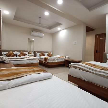 Shree Shyamraj Hotel Ujjain Extérieur photo