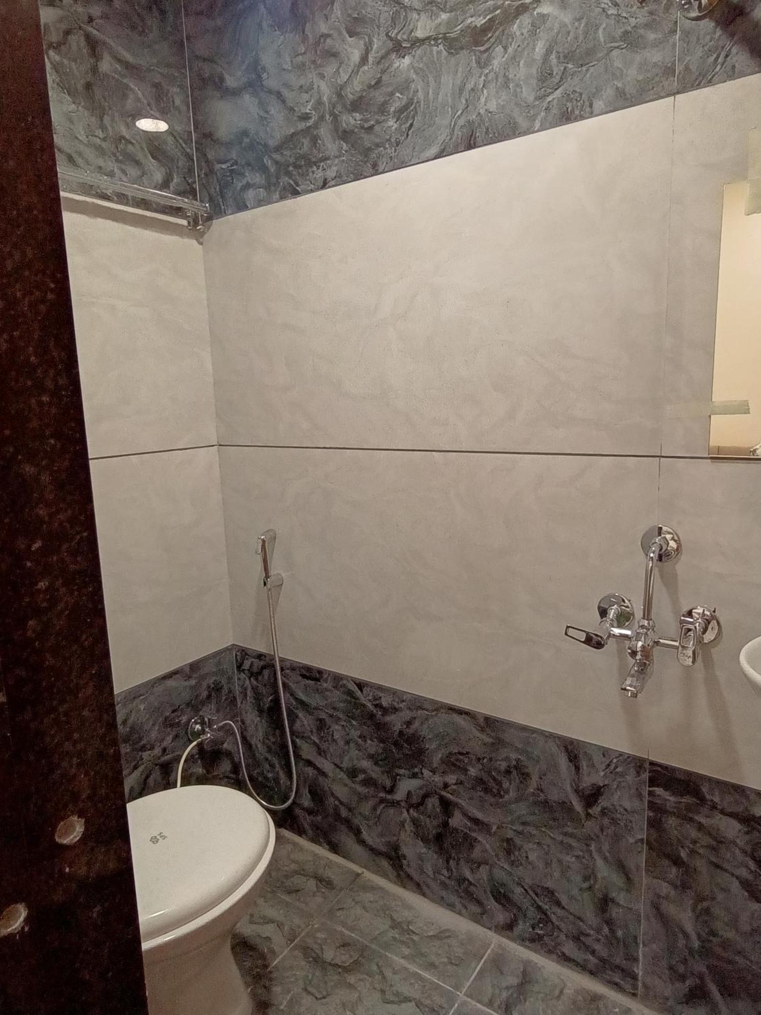Shree Shyamraj Hotel Ujjain Extérieur photo
