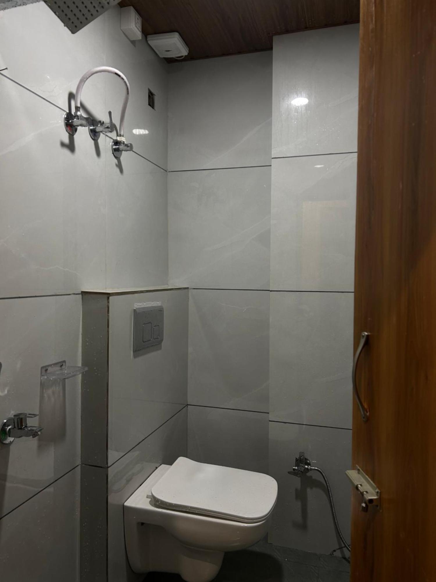 Shree Shyamraj Hotel Ujjain Extérieur photo